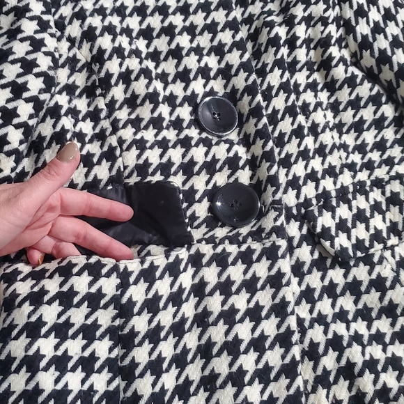 Lightweight jacket - Picture 3 of 5